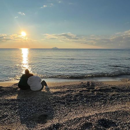 Villa Pnoe Seaside Kalamaki  Dış mekan fotoğraf