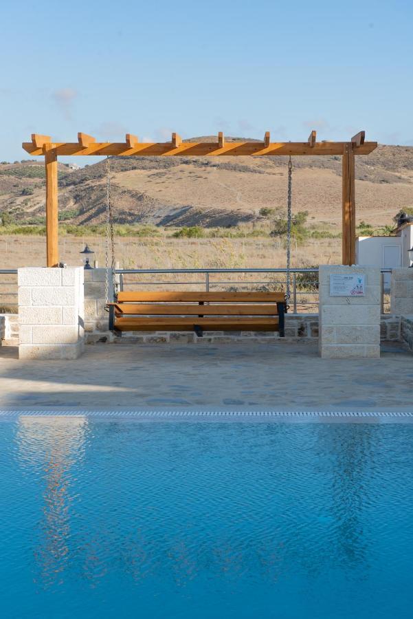 Villa Pnoe Seaside Kalamaki  Dış mekan fotoğraf