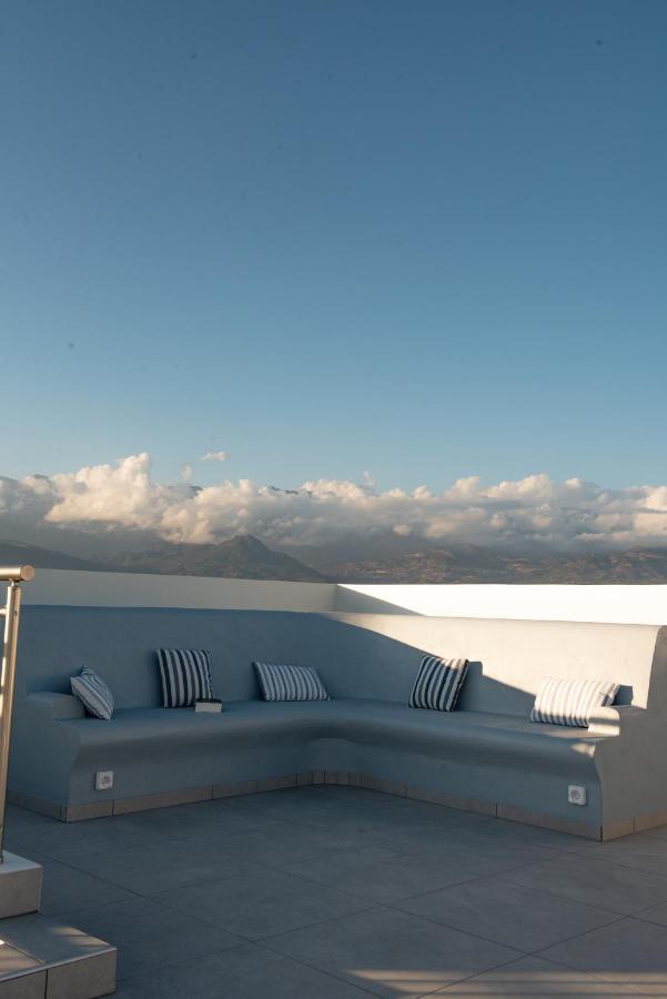 Villa Pnoe Seaside Kalamaki  Dış mekan fotoğraf