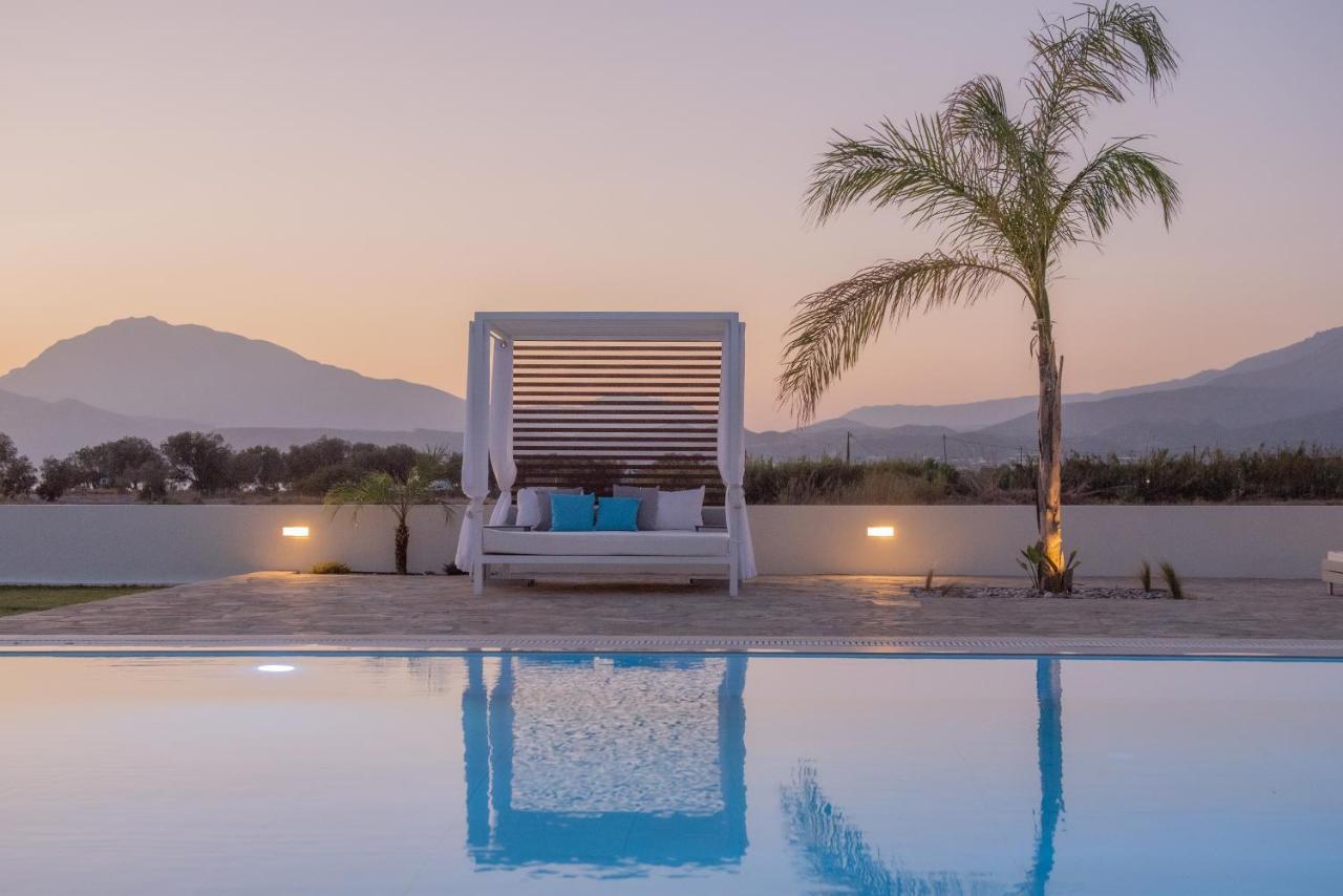 Villa Pnoe Seaside Kalamaki  Dış mekan fotoğraf