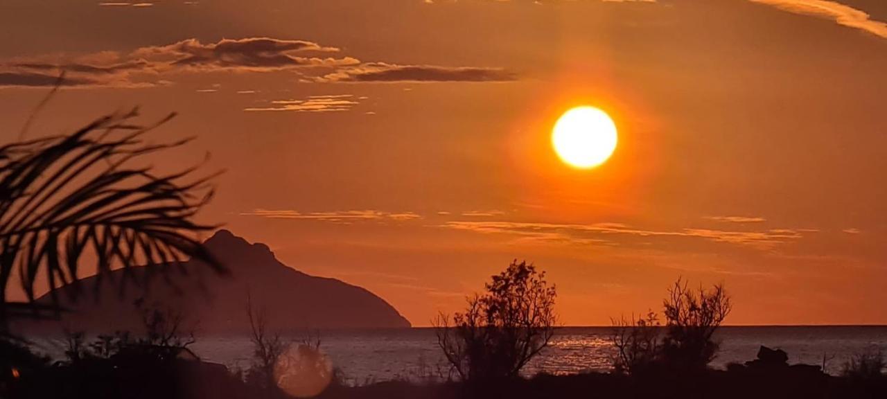 Villa Pnoe Seaside Kalamaki  Dış mekan fotoğraf