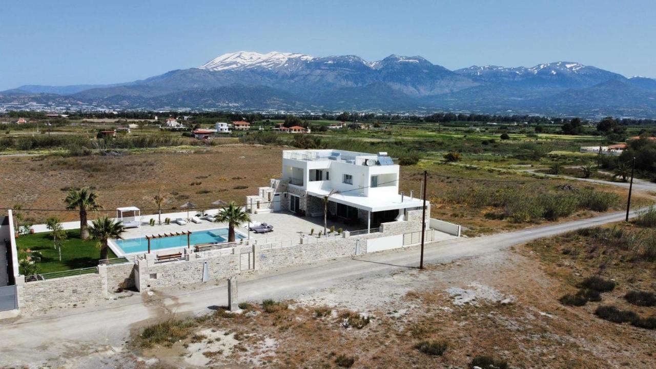Villa Pnoe Seaside Kalamaki  Dış mekan fotoğraf